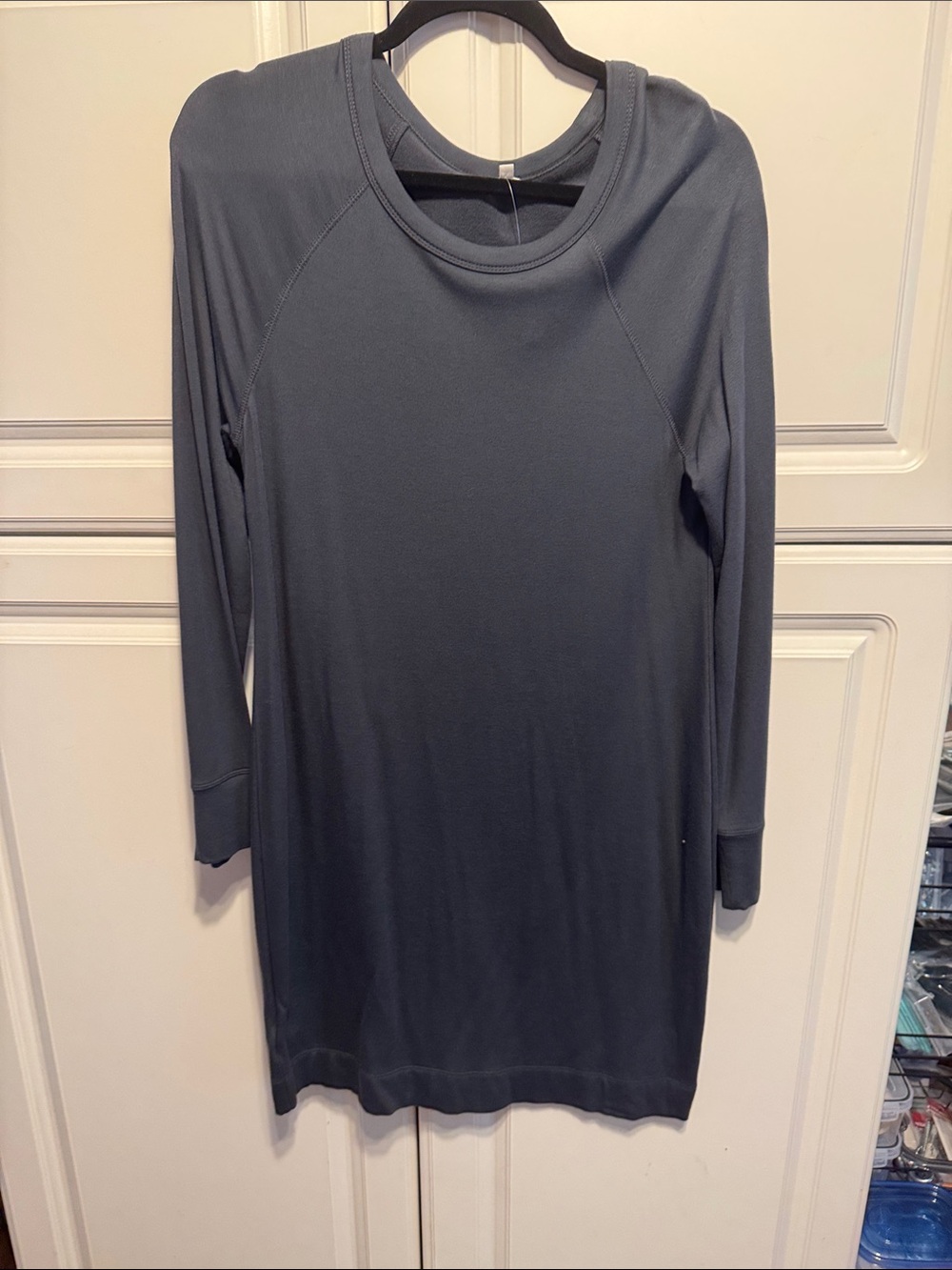 Lou & Grey Grey Long Sleeve Scoop-Neck Top